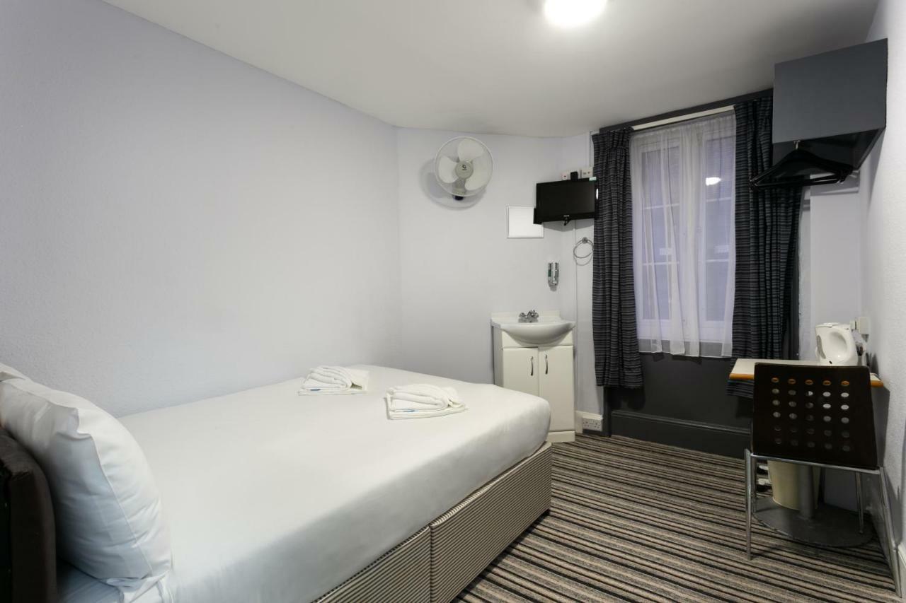 Victoria Station Hotel Londres Extérieur photo