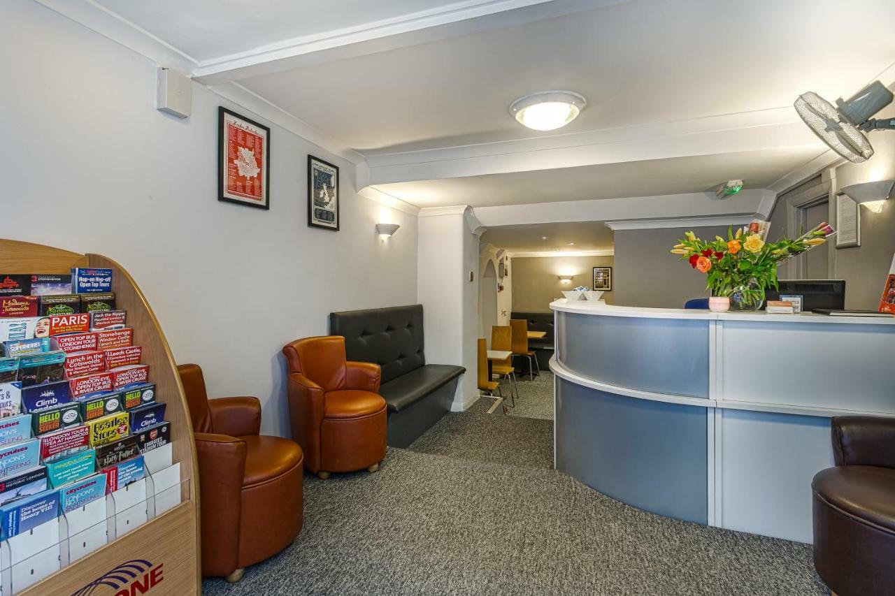Victoria Station Hotel Londres Extérieur photo